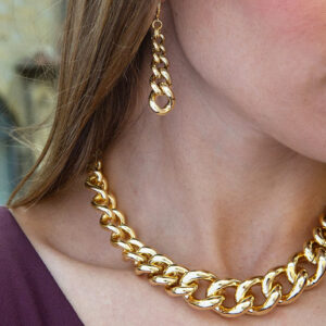 Collana dorata Unoaerre