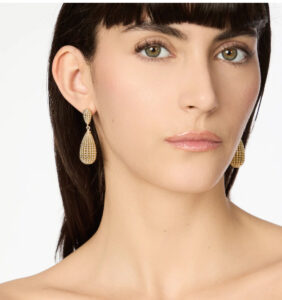 Orecchini pendenti dorati Sodini € 45