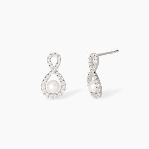 Orecchini con perla in argento